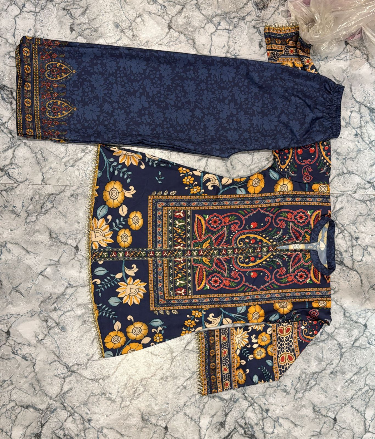 Stylish Kurta  Sets for this Festival Season which gives you a Cool & Stylish Look Very Comfortable and Classy🥰